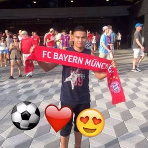 Meet your Posher, Dariel